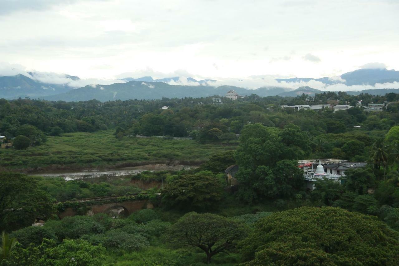 Rivendell Hotel Kandy Exteriör bild